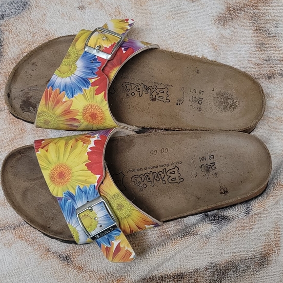 Birkenstock Shoes - Birkis Birkenstock Madrid daisy floral sandals
